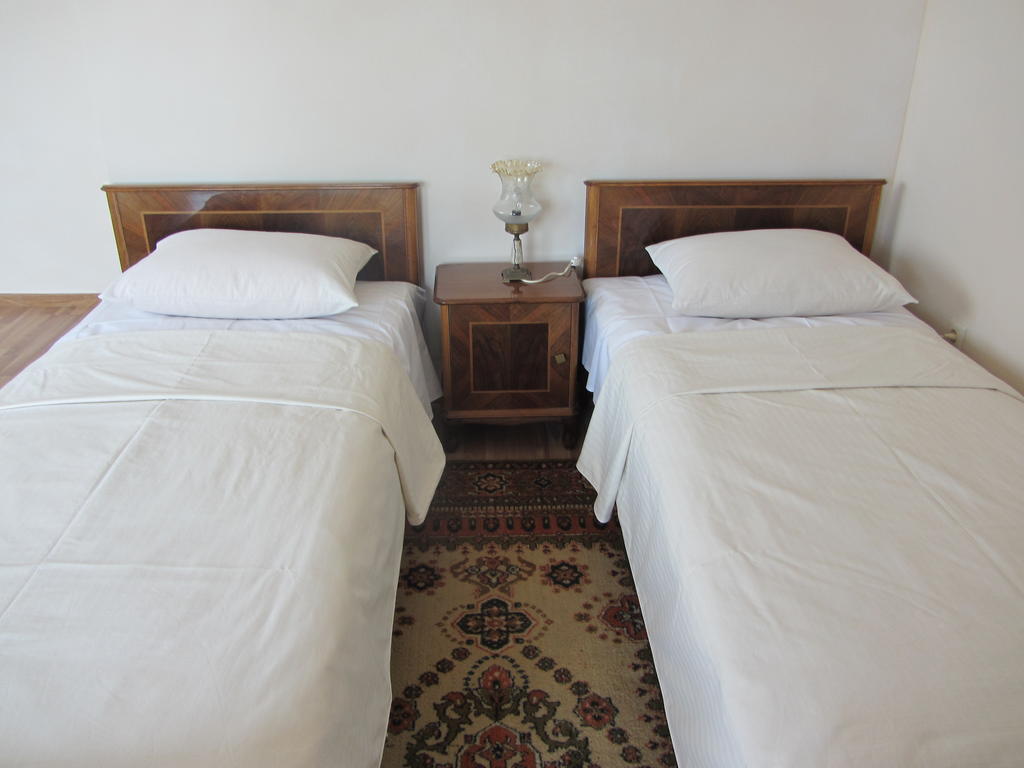 Сolibri Otel Erivan Oda fotoğraf